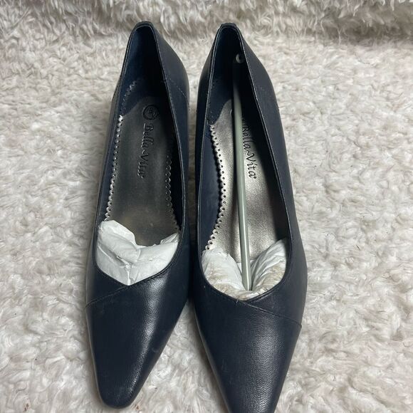 NWOB Bella Vita Leather Dark Gray slip on 3” Heels almond toe size 10W - Picture 2 of 10
